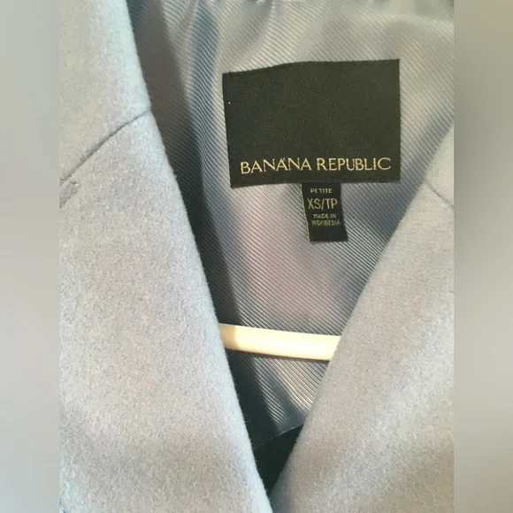 Women’s Jacket, Banana Republic, Powder Blue, wool, wrap tie. Never worn, US 6P - Picture 2 of 5